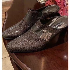 BRIGHTON LEATHER Shimmering SNAKESKIN EMBOSSED MULES